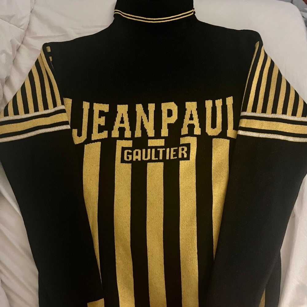 John Paul Gaultier Patrimony Reedition Wool M. Beautiful sweater, v gently worn!